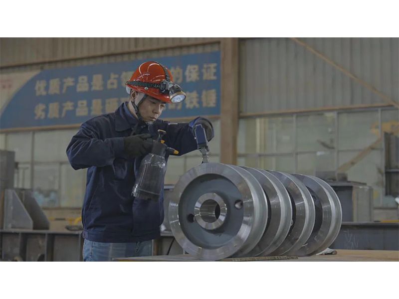 军旅淬风骨 职场守赤诚｜记明胜m88官网员工龚子昂的成长故事